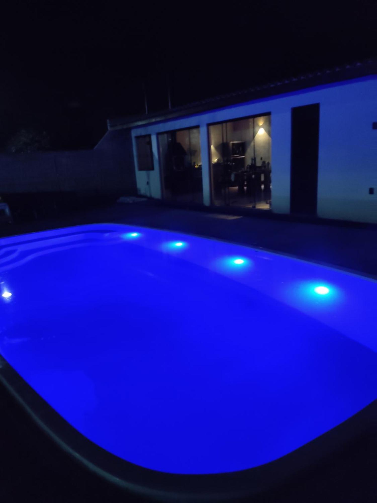 Вилла Casas Do Manezinho Com Piscina Гуарда-ду-Эмбау Экстерьер фото